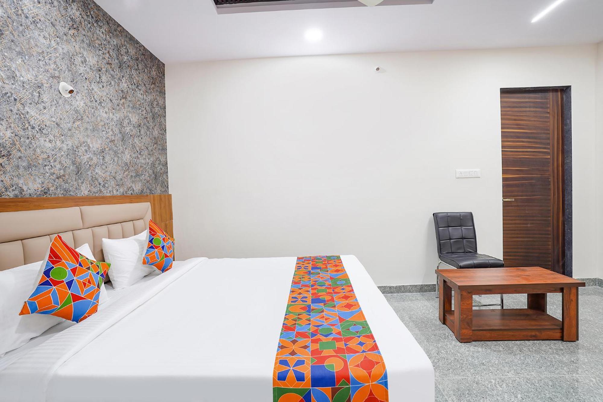 Fabhotel Platinum Palace - Nr Magadi Main Road Bangalore Dış mekan fotoğraf