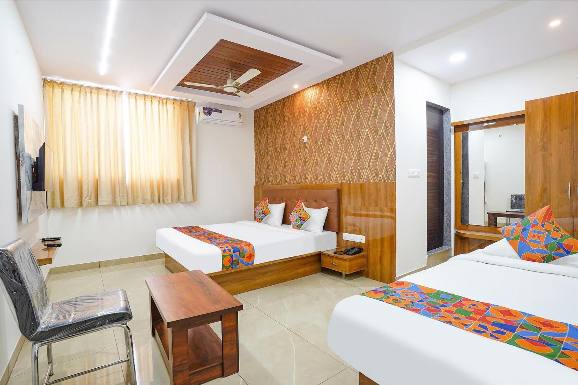 Fabhotel Platinum Palace - Nr Magadi Main Road Bangalore Dış mekan fotoğraf