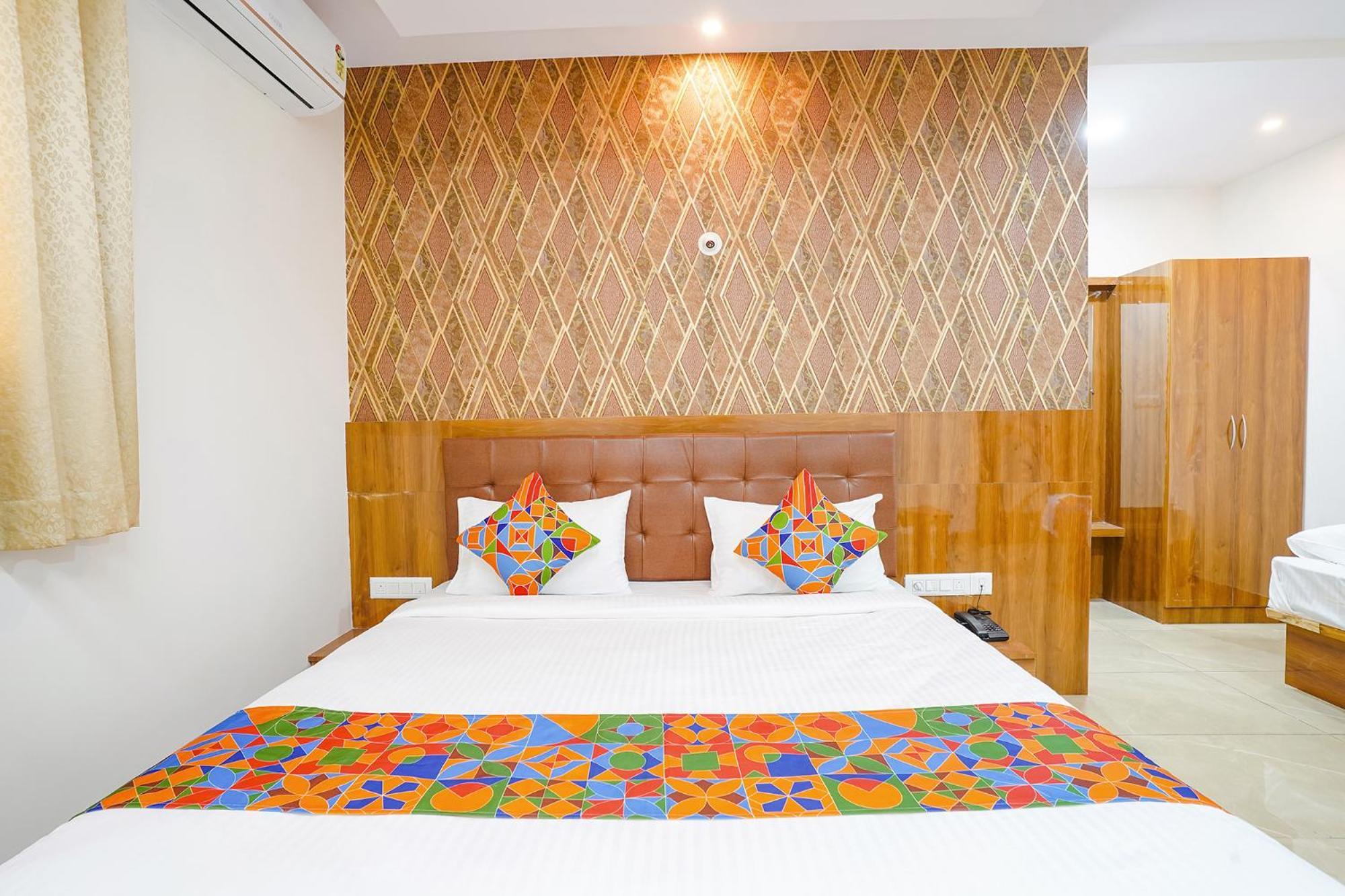 Fabhotel Platinum Palace - Nr Magadi Main Road Bangalore Dış mekan fotoğraf