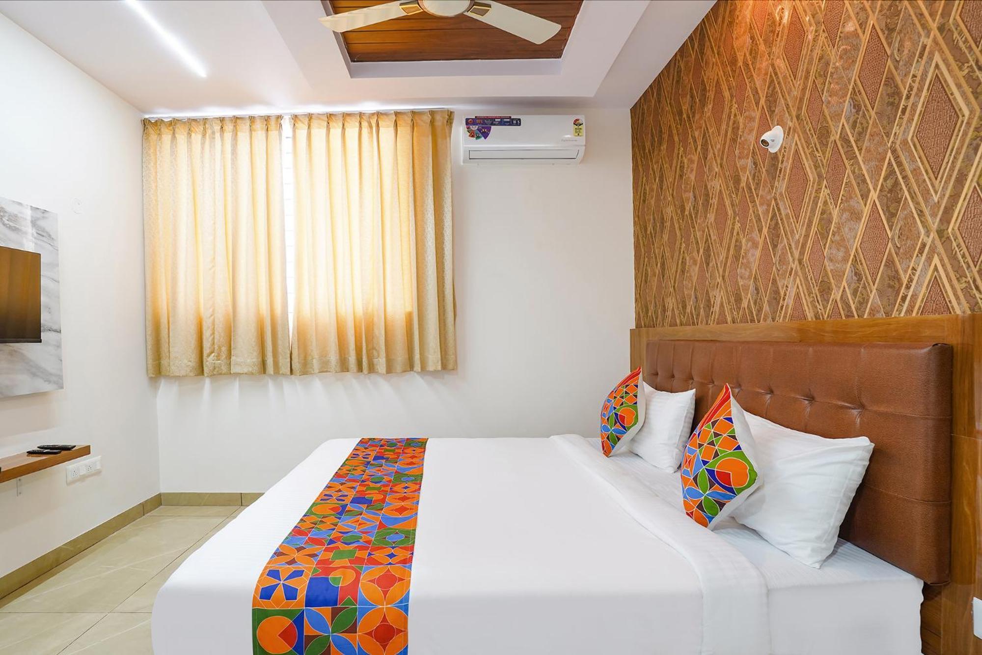Fabhotel Platinum Palace - Nr Magadi Main Road Bangalore Dış mekan fotoğraf